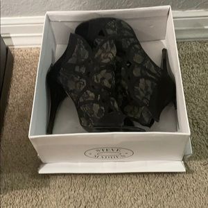 Steve Madden booties
